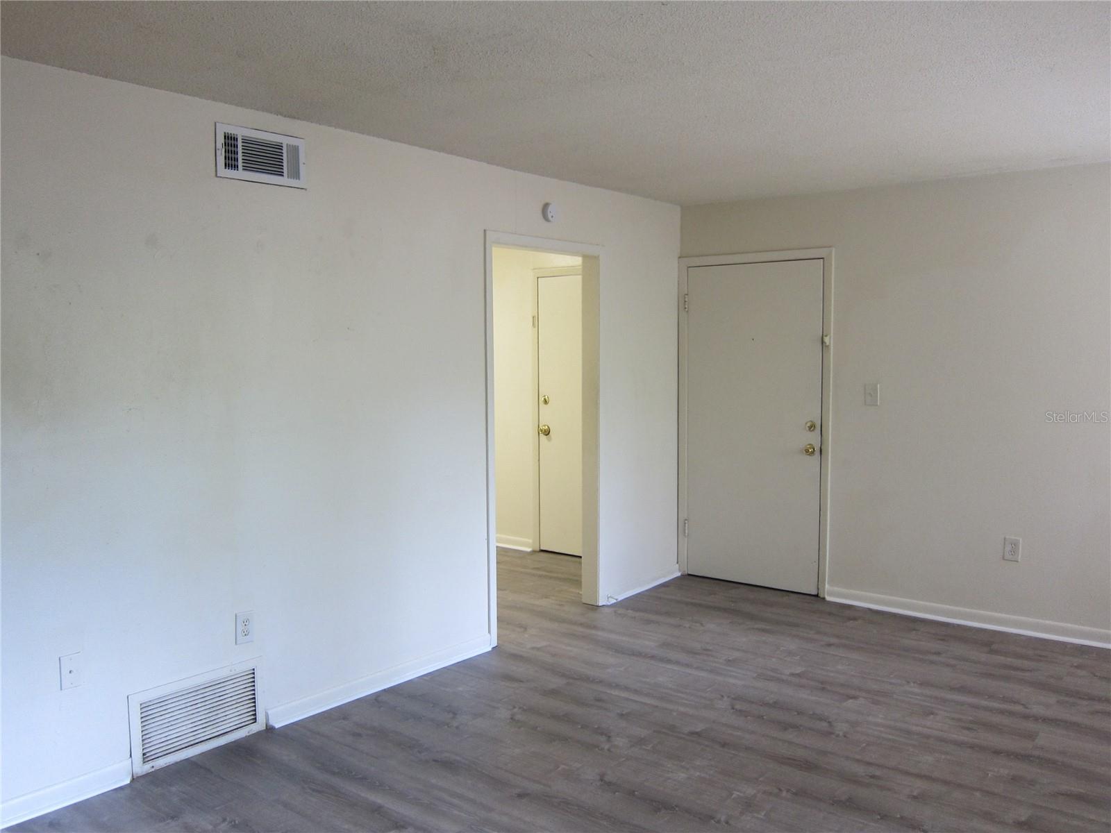 300 NW 20TH AVE #6, GAINESVILLE, FL, 32609