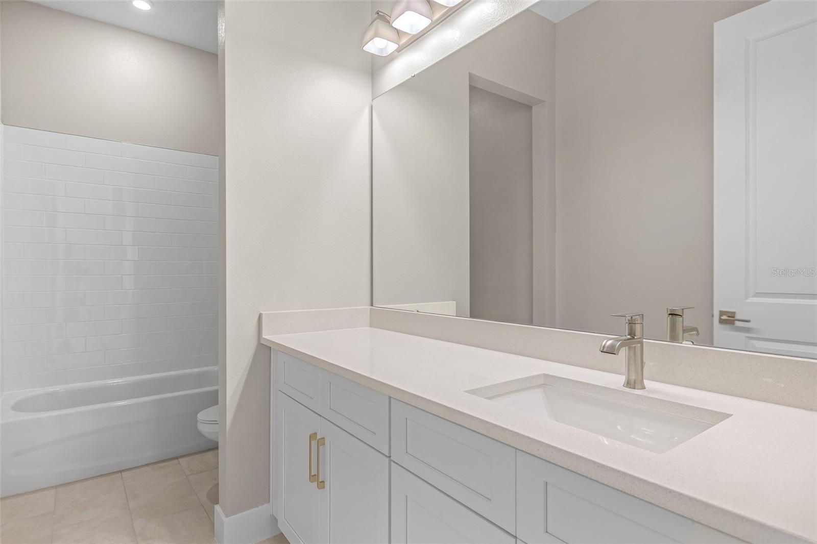 1257 CHAMPIONS DR, DAYTONA BEACH, FL, 32124