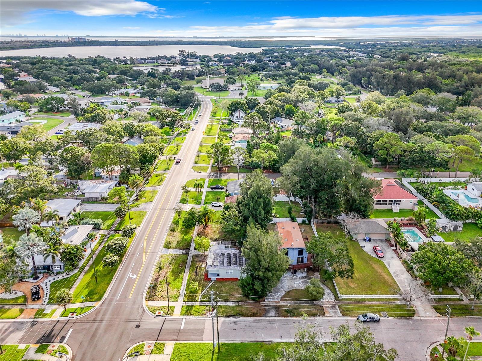 8231 RIVERSIDE DR NE, ST PETERSBURG, FL, 33702