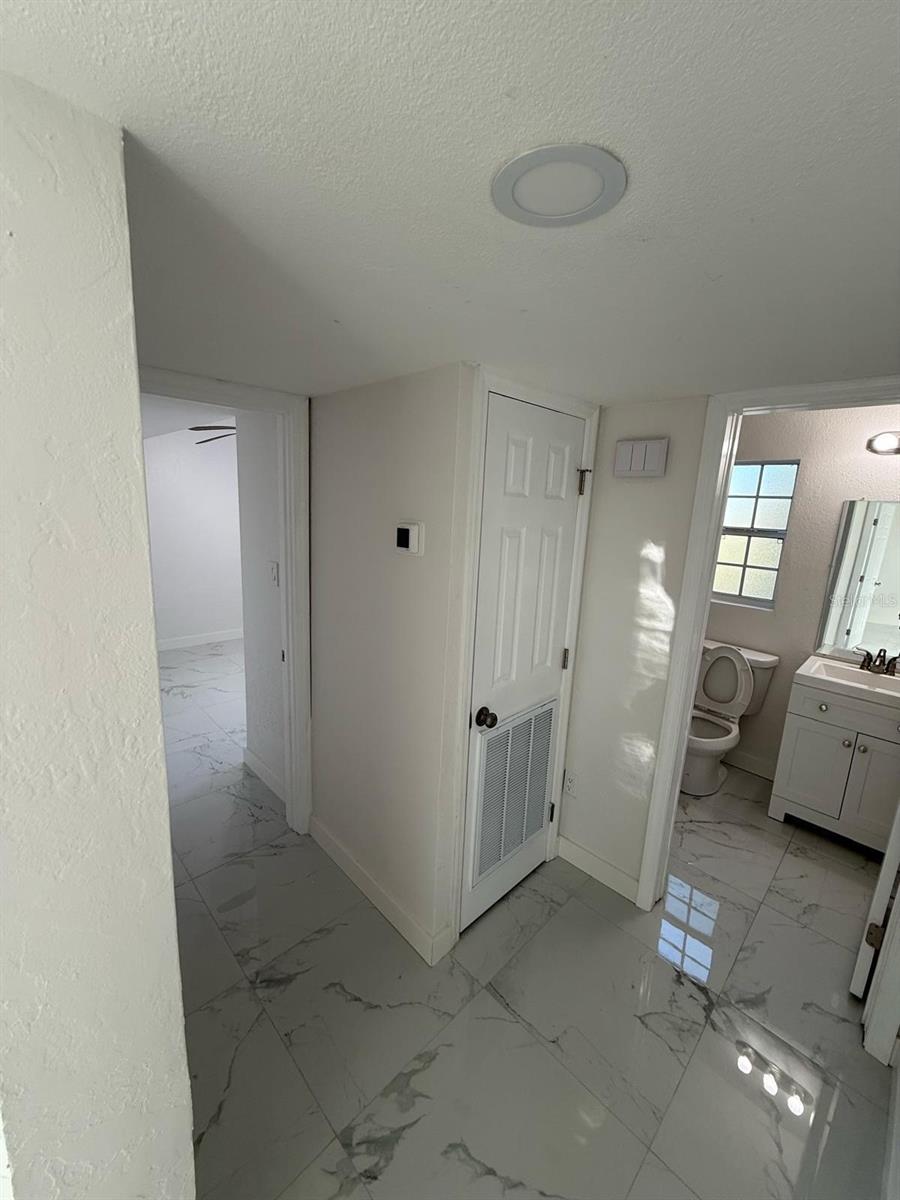 8231 RIVERSIDE DR NE, ST PETERSBURG, FL, 33702