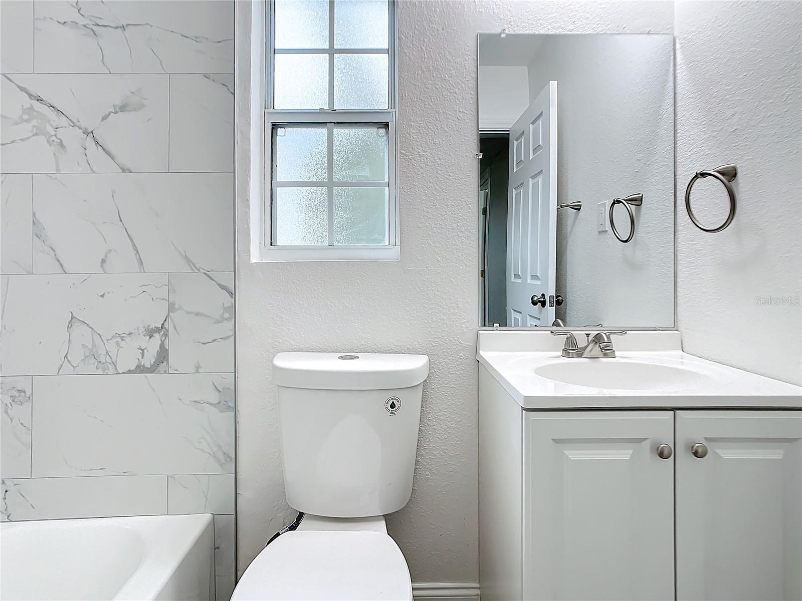 8231 RIVERSIDE DR NE, ST PETERSBURG, FL, 33702