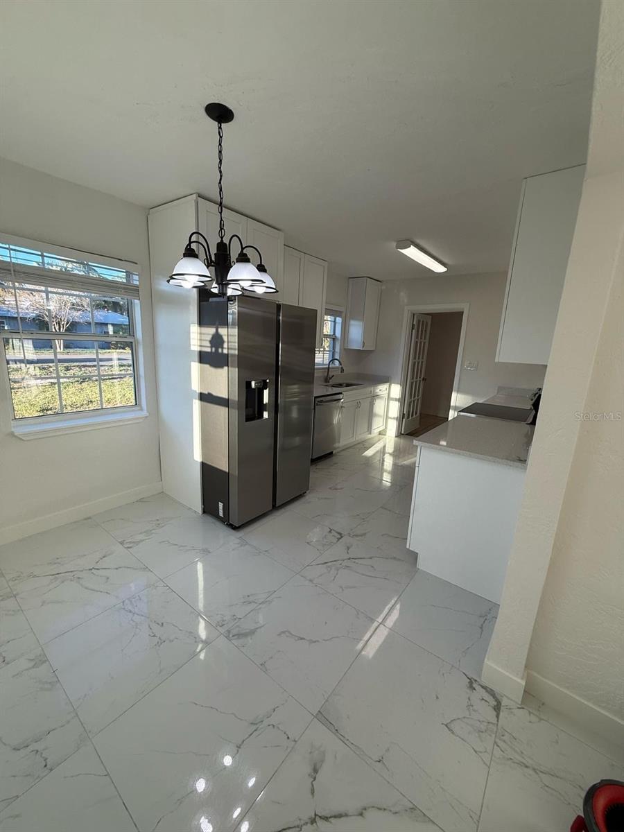 8231 RIVERSIDE DR NE, ST PETERSBURG, FL, 33702