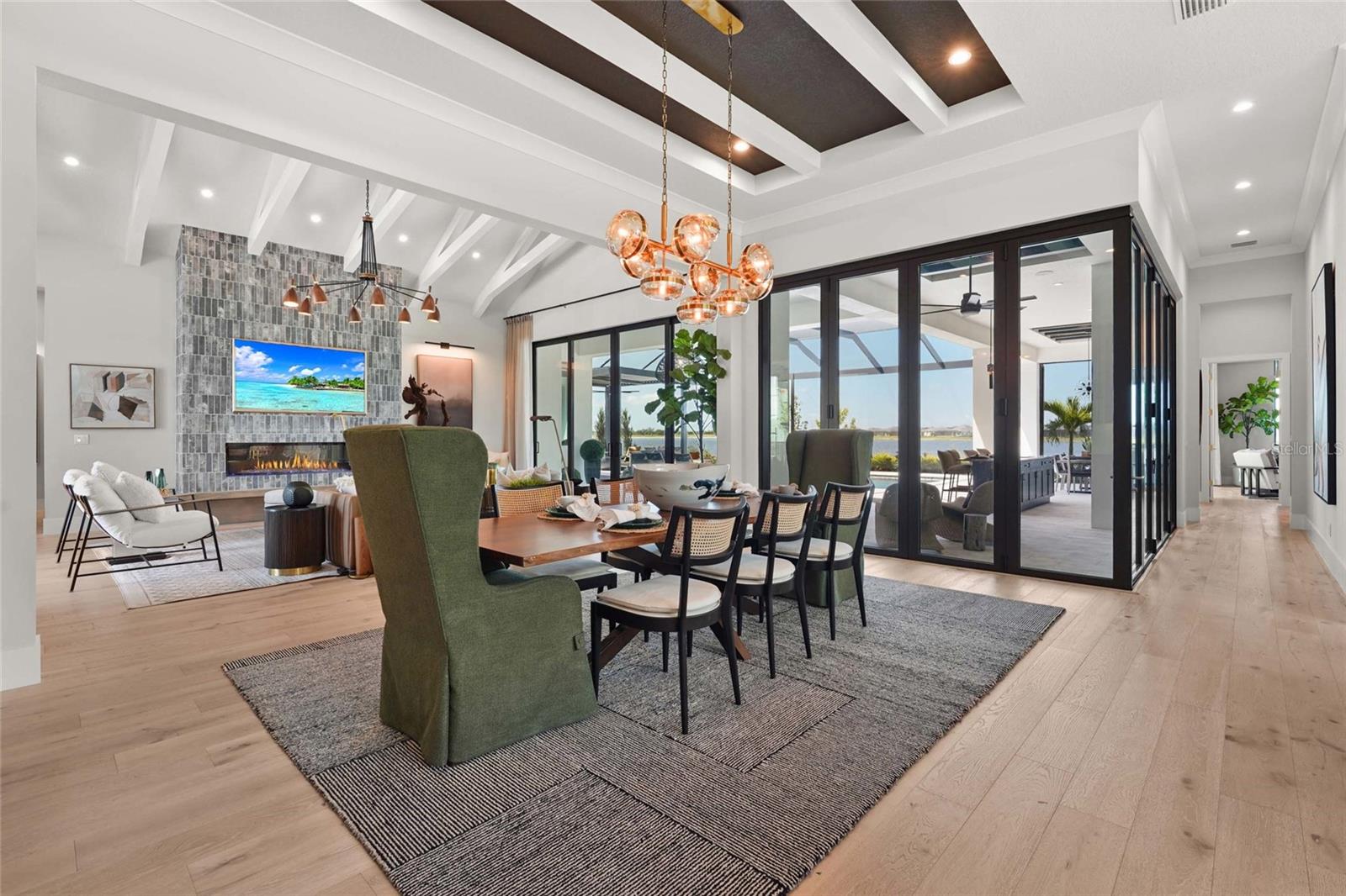 A4653436 Property Photo