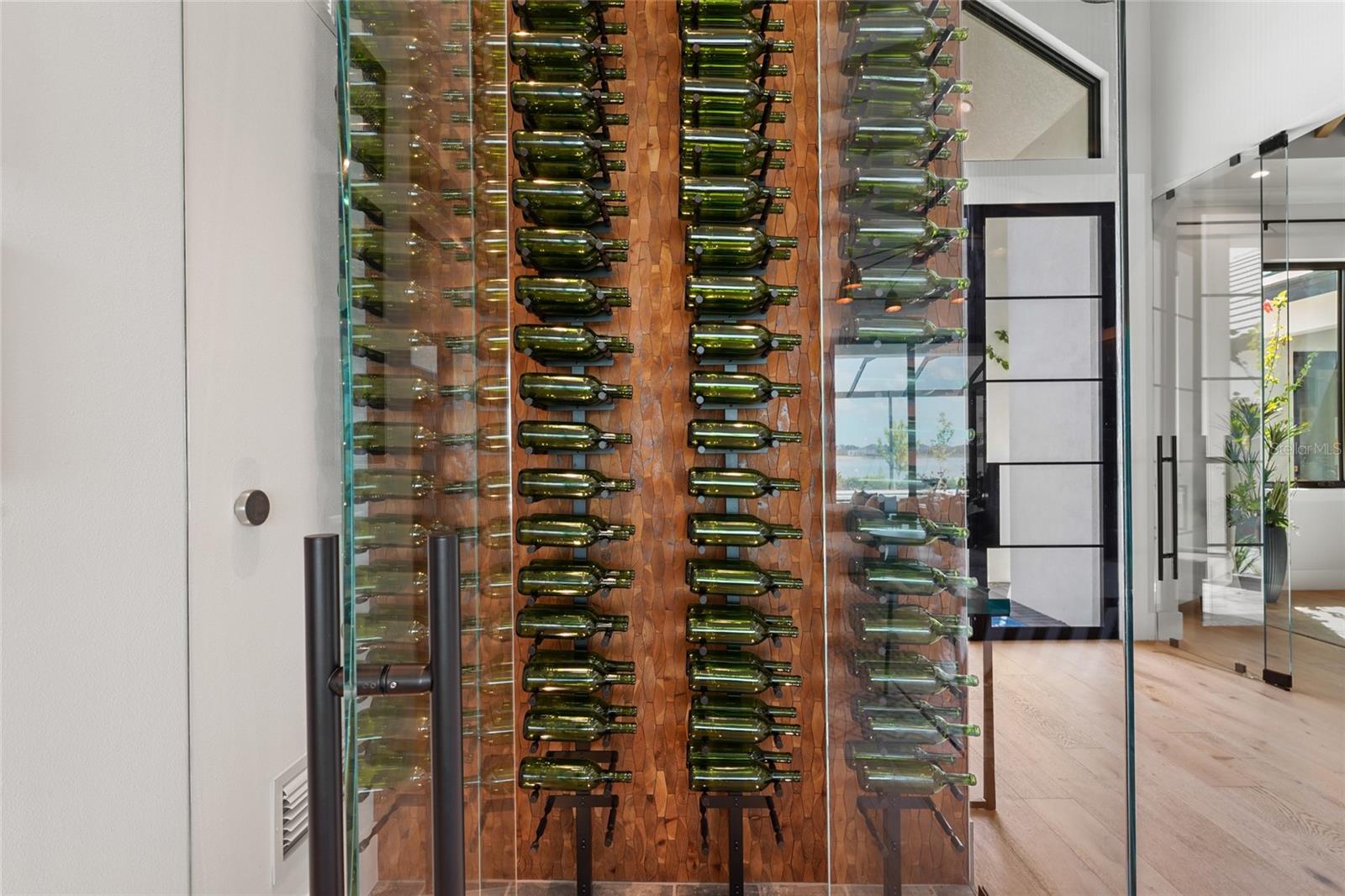 A4653436 Property Photo