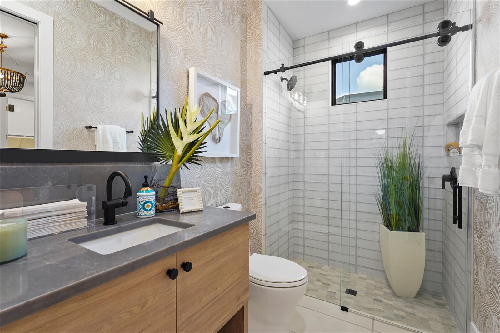 A4653436 Property Photo