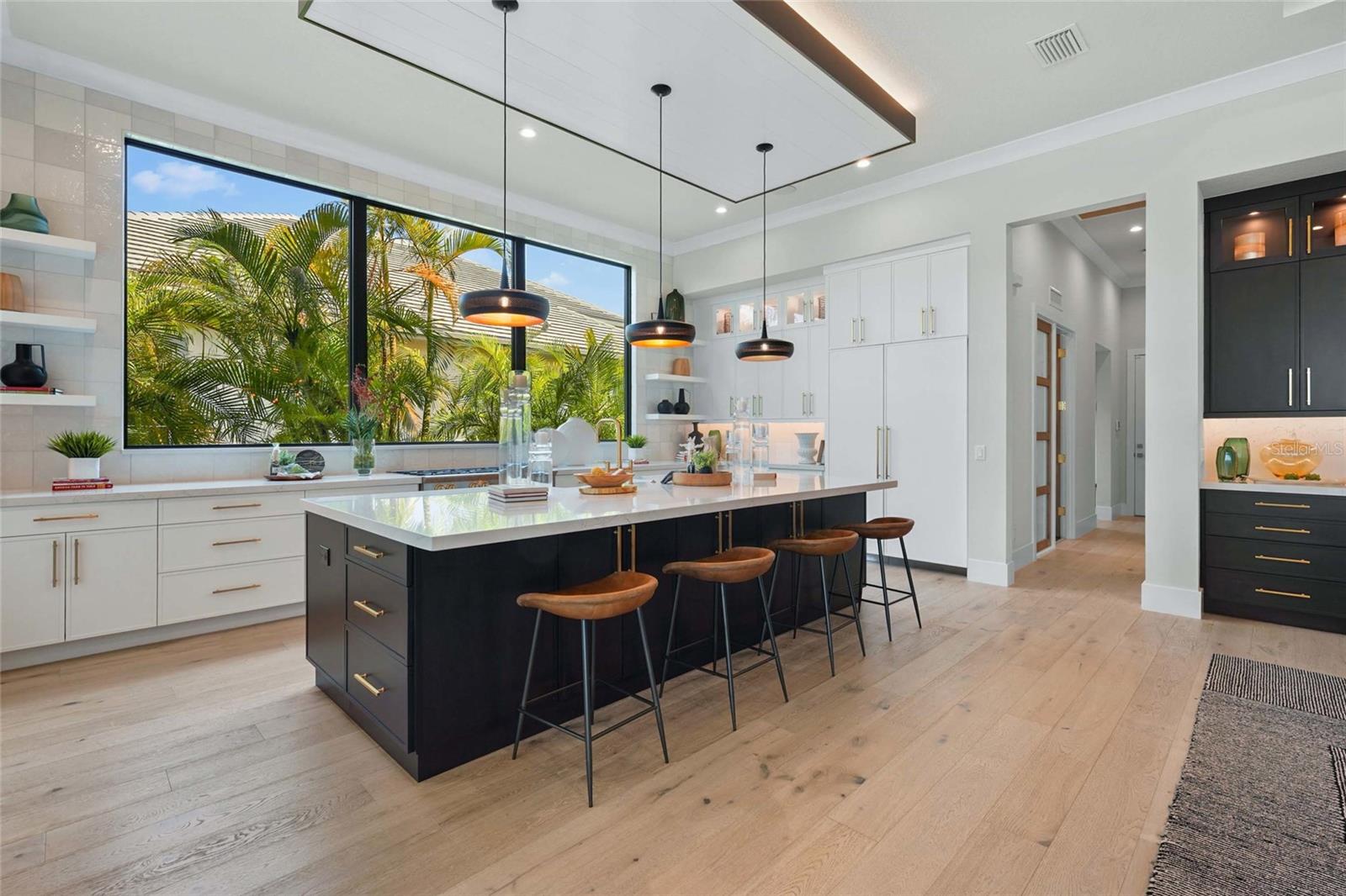 A4653436 Property Photo