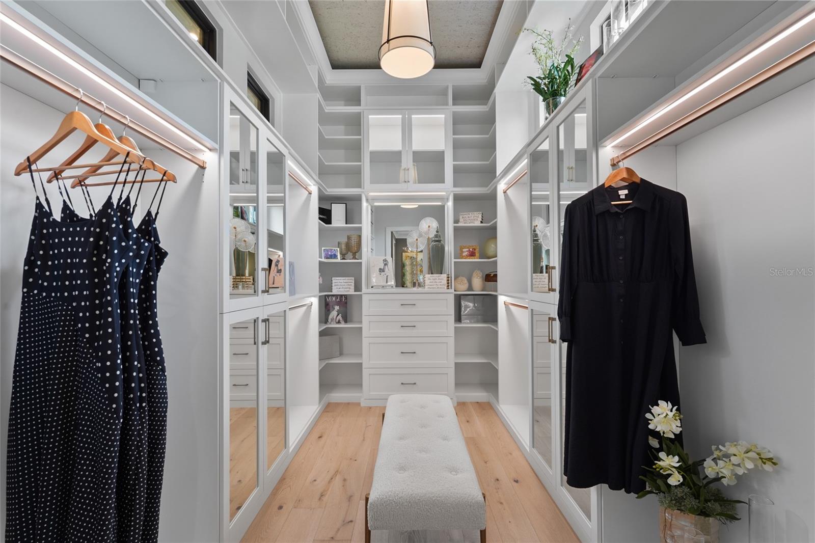 A4653436 Property Photo