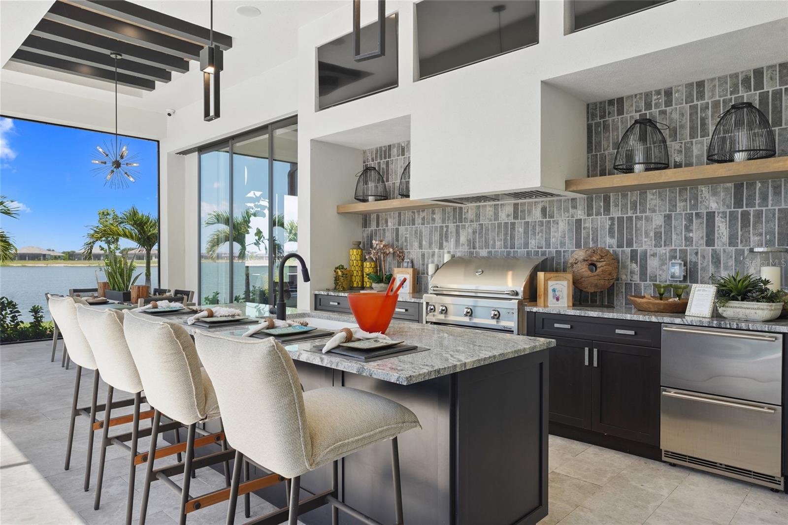 A4653436 Property Photo