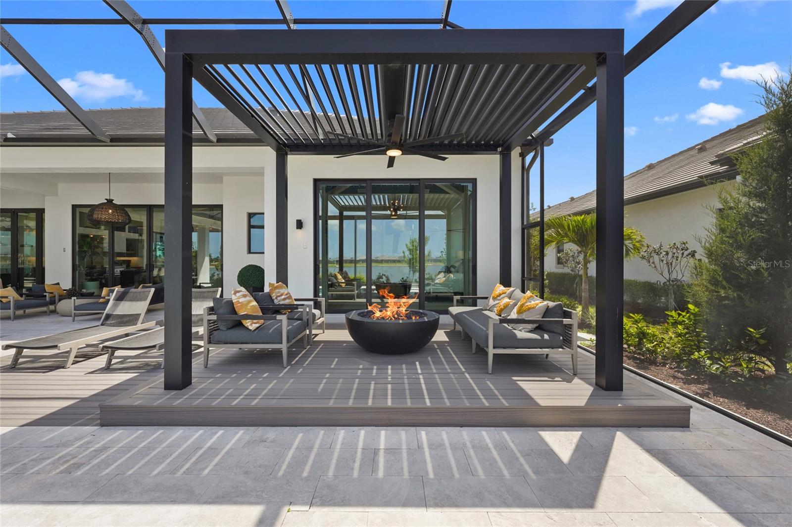 A4653436 Property Photo