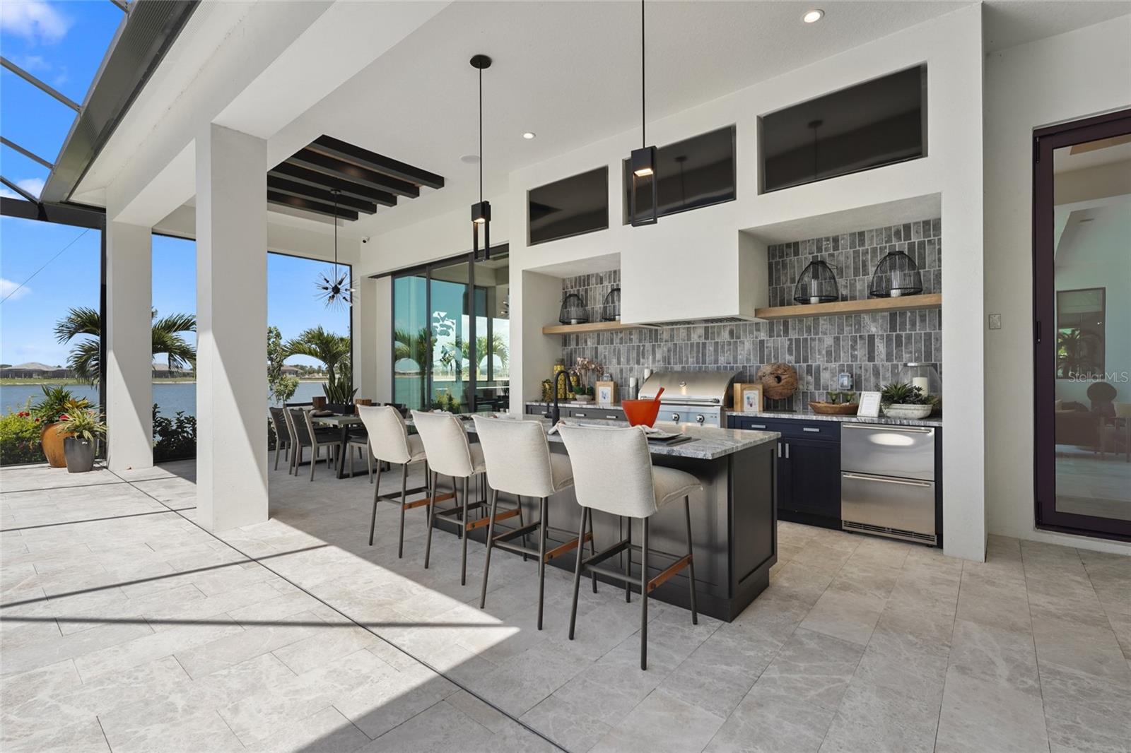 A4653436 Property Photo