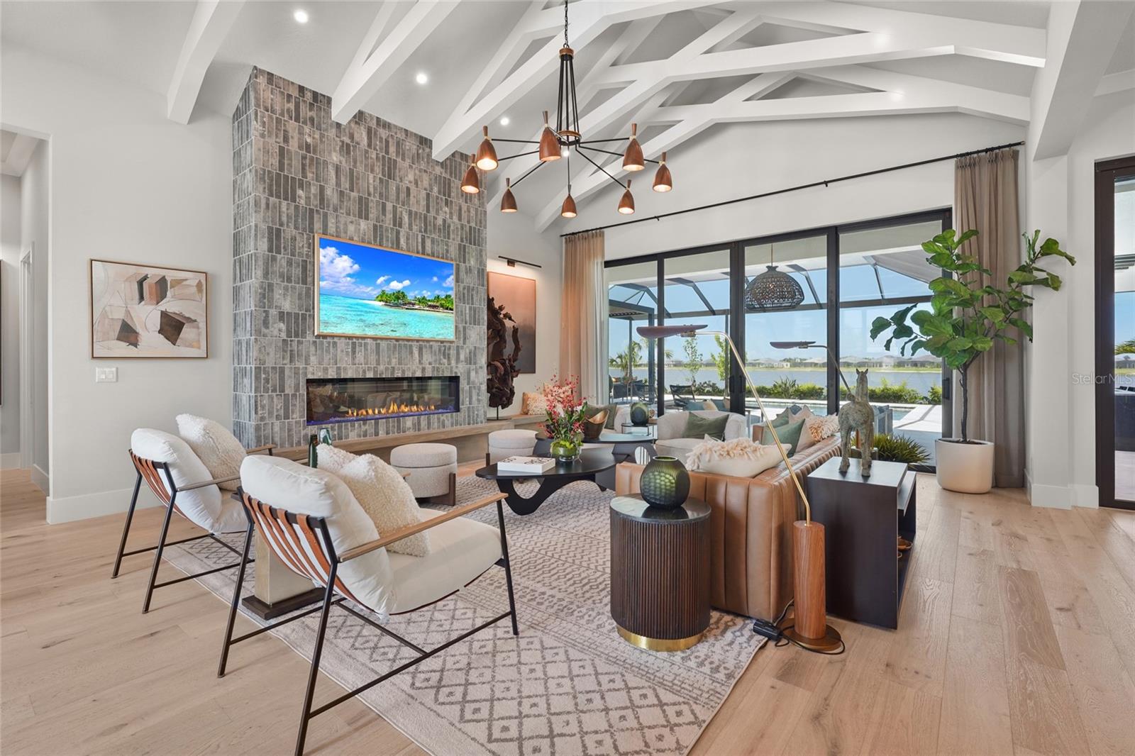 A4653436 Property Photo