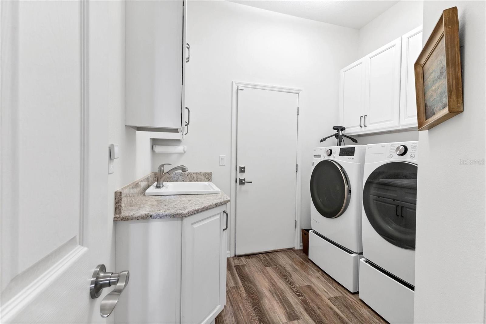 A4653441 Property Photo