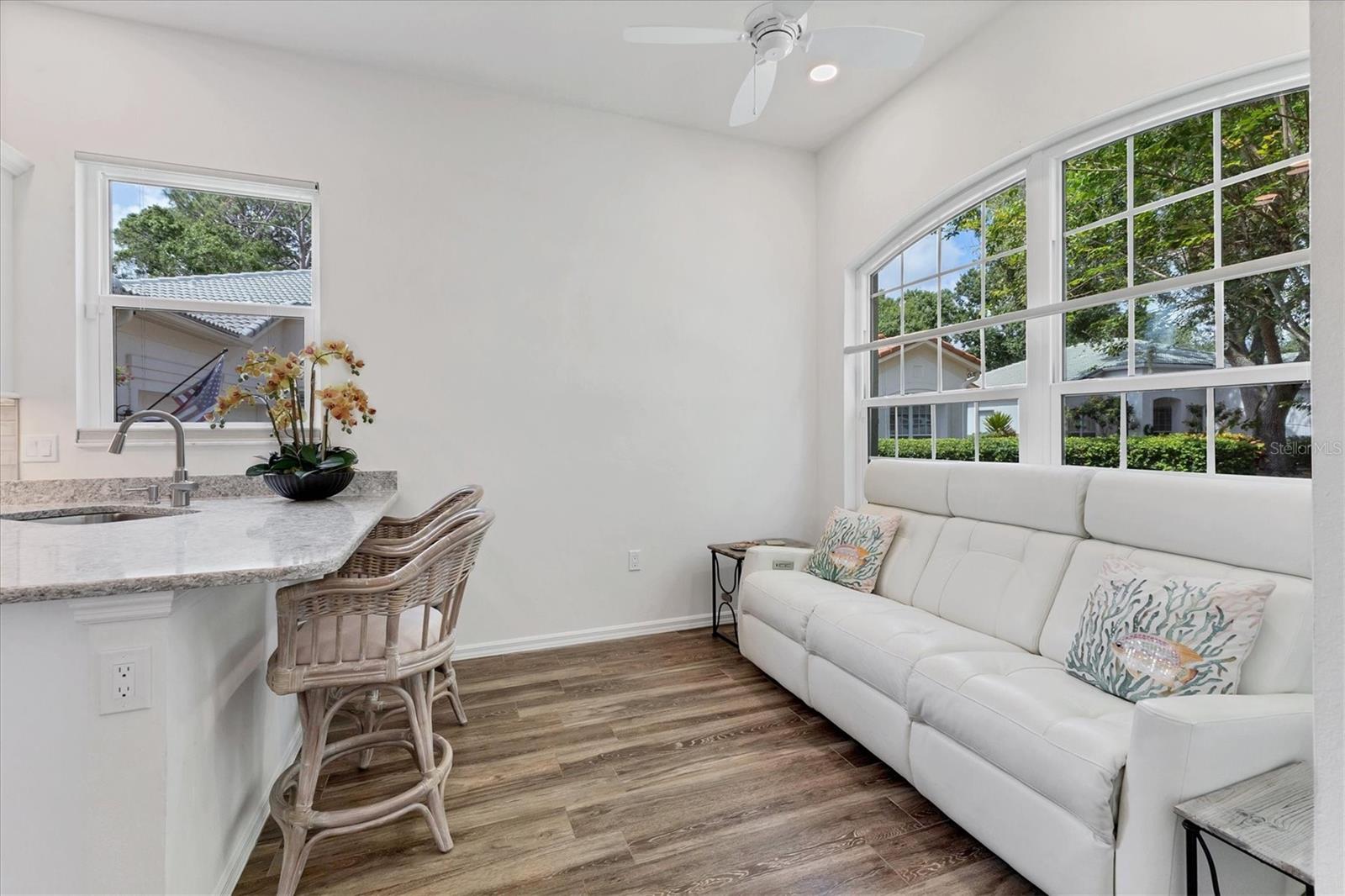 A4653441 Property Photo