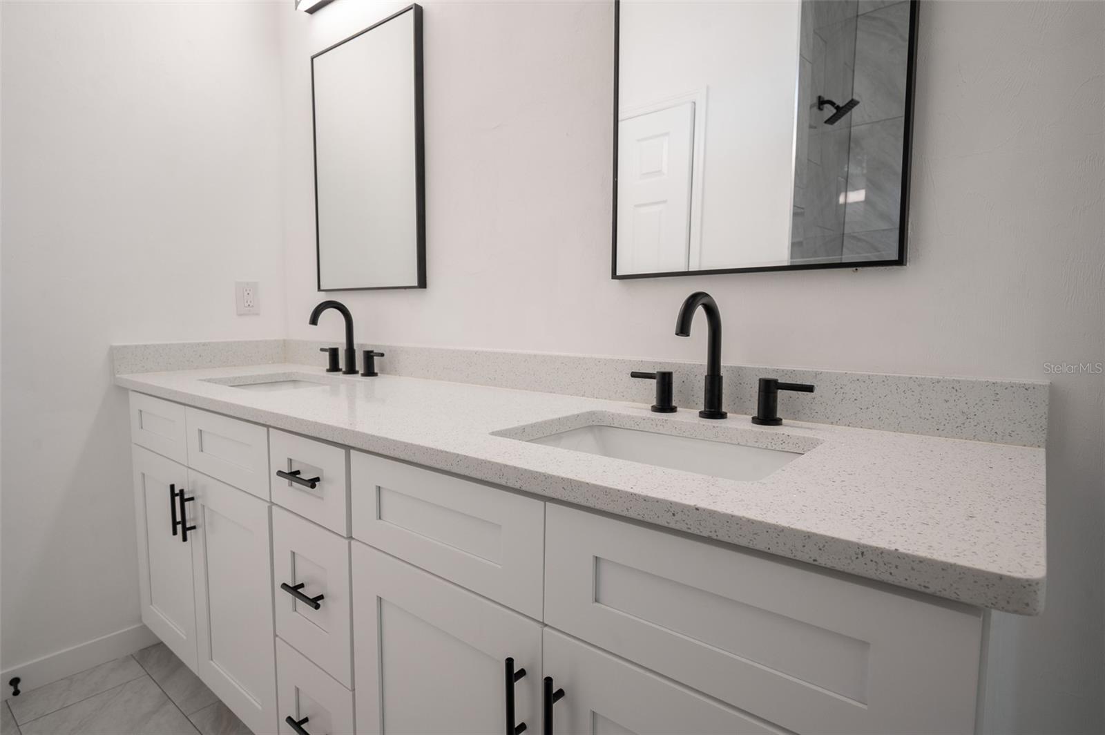 18996 CHARLOTTE AVE, BROOKER, FL, 32622