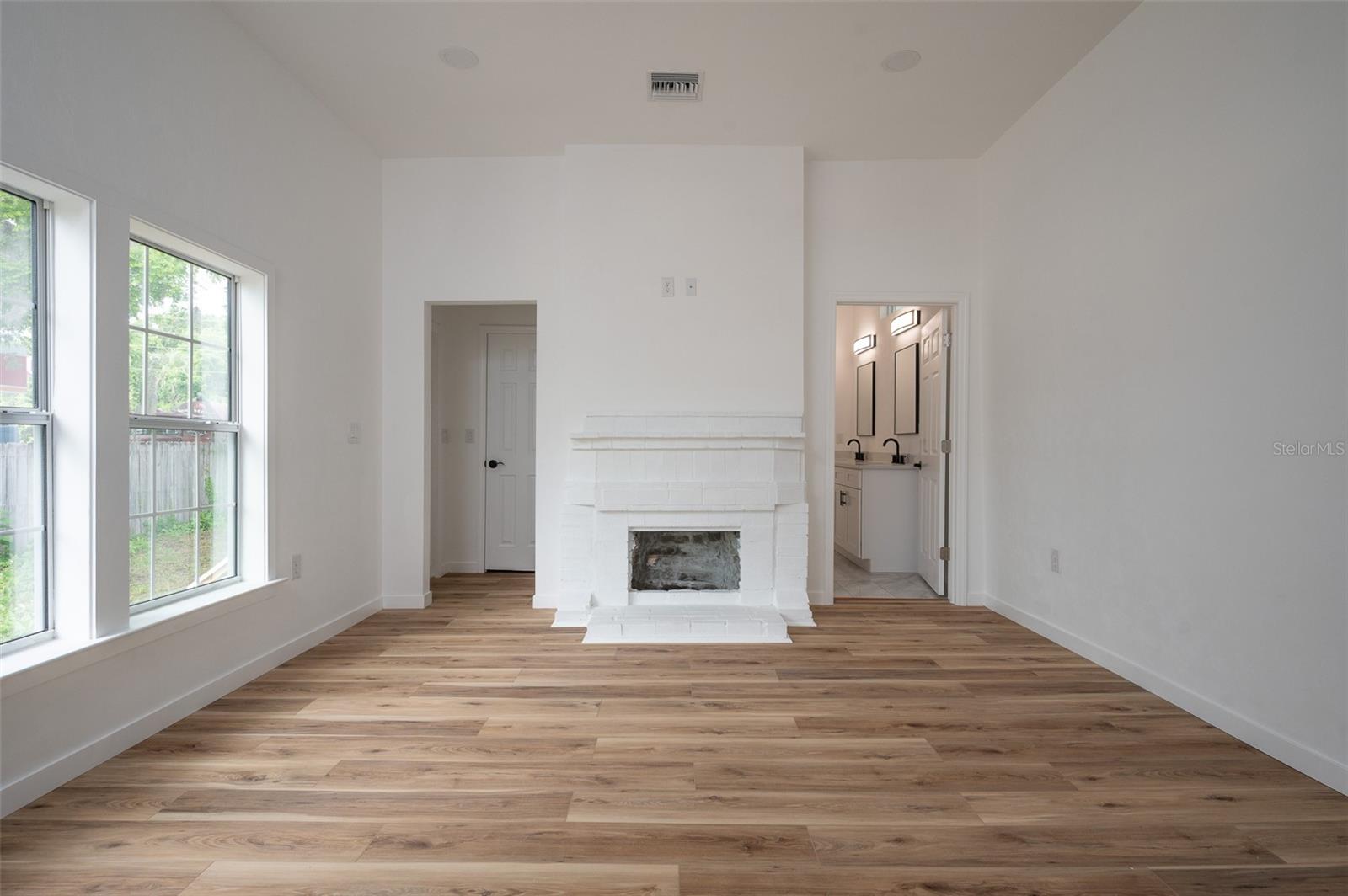 18996 CHARLOTTE AVE, BROOKER, FL, 32622