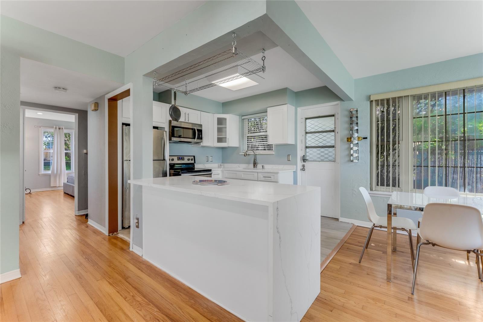 355 HARTFORD AVE, DAYTONA BEACH, FL, 32118