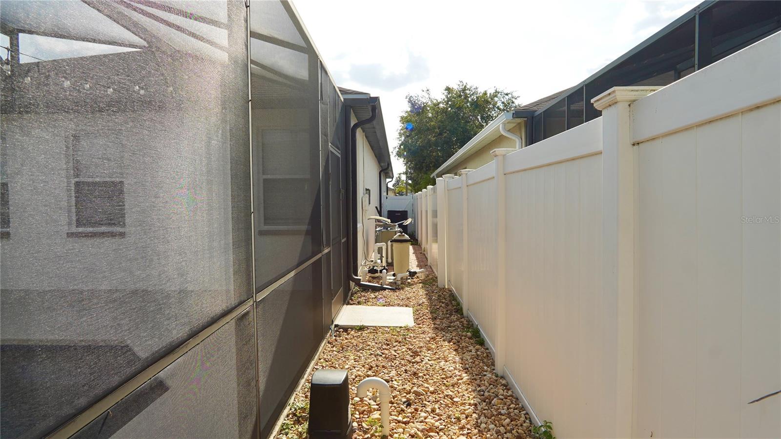 1025 BELVOIR DR, KISSIMMEE, FL, 34744