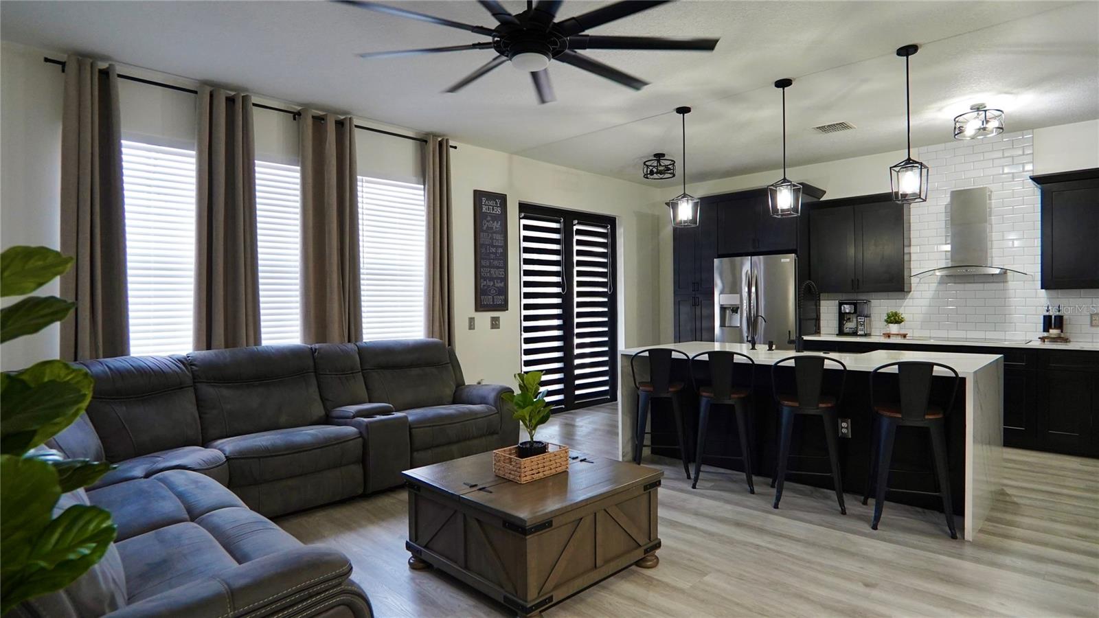 1025 BELVOIR DR, KISSIMMEE, FL, 34744