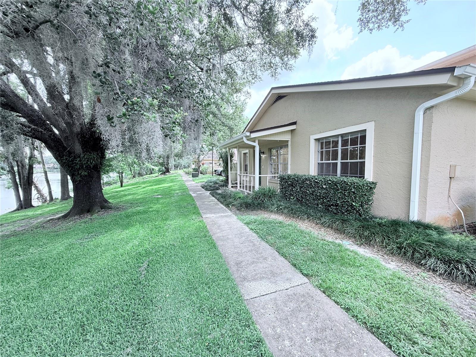 11893 RAINTREE DR, TEMPLE TERRACE, FL, 33617