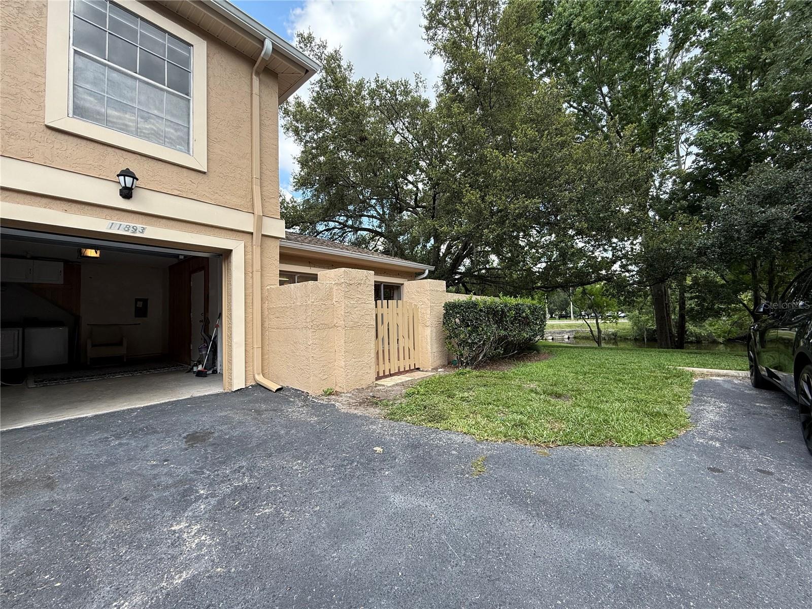 11893 RAINTREE DR, TEMPLE TERRACE, FL, 33617