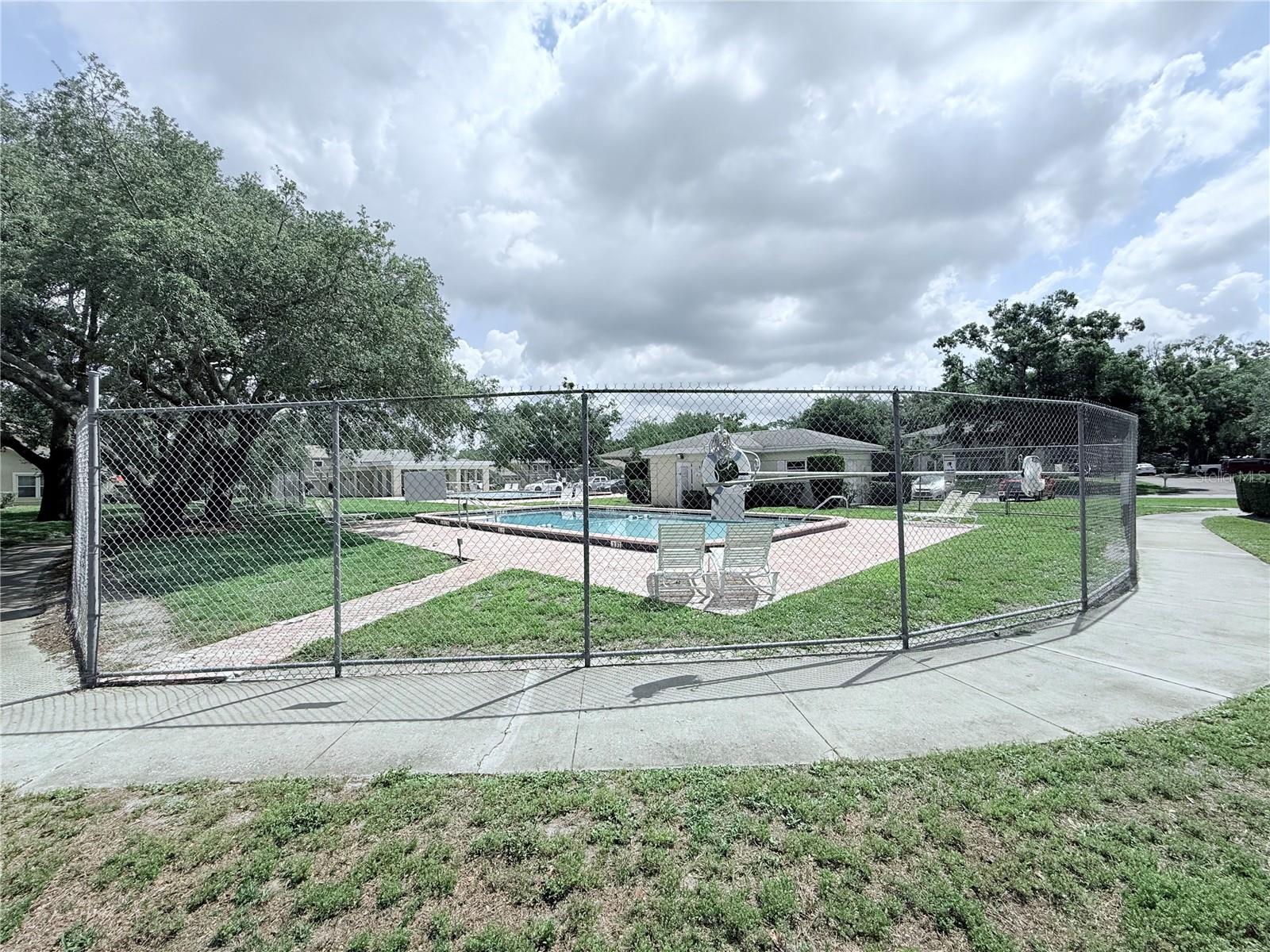 11893 RAINTREE DR, TEMPLE TERRACE, FL, 33617