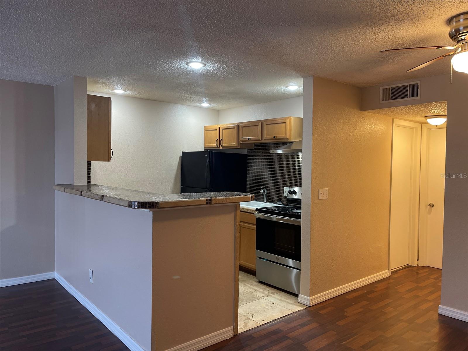 9105 W HILLSBOROUGH AVE #I104, TAMPA, FL, 33615