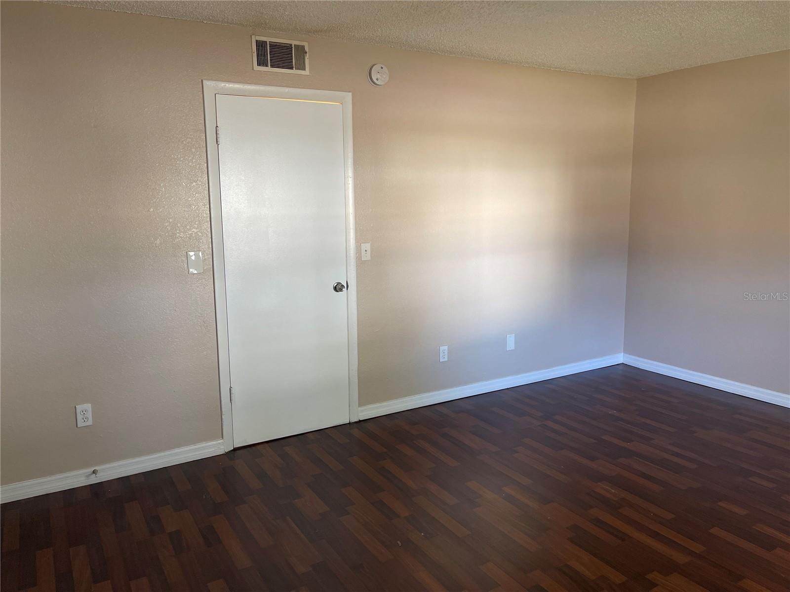 9105 W HILLSBOROUGH AVE #I104, TAMPA, FL, 33615