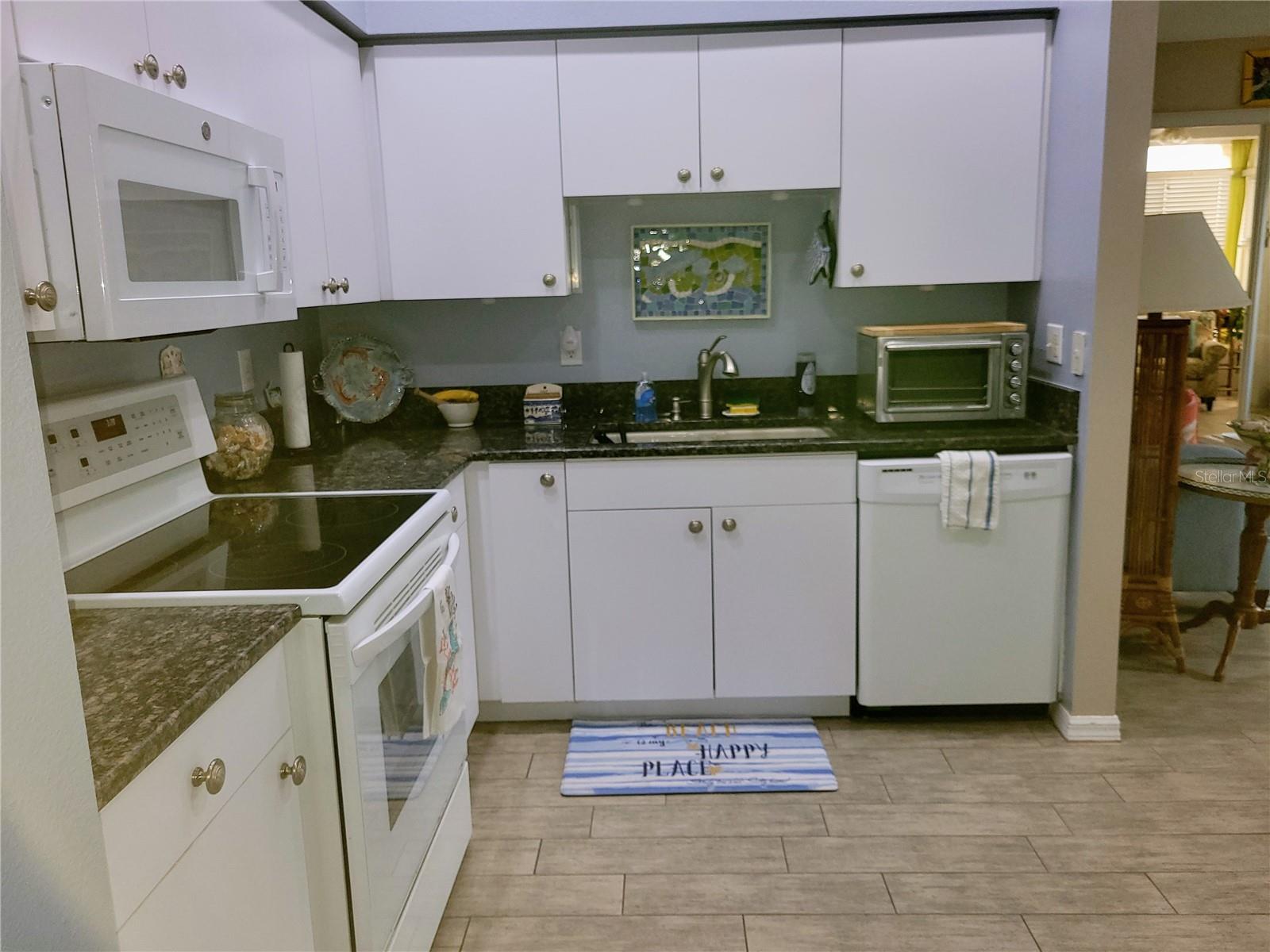 834 TREMONT GREENS LN #137, SUN CITY CENTER, FL, 33573