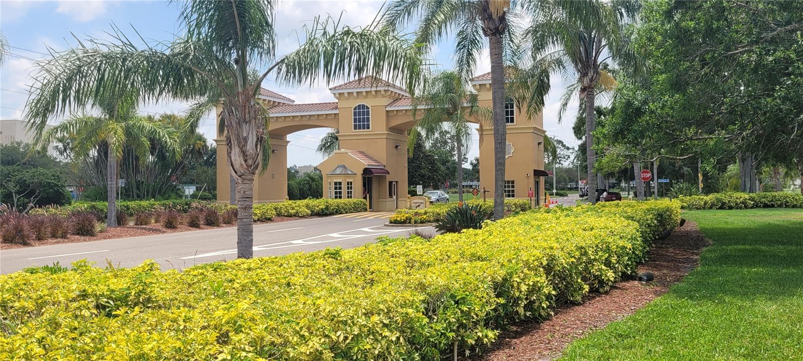 834 TREMONT GREENS LN #137, SUN CITY CENTER, FL, 33573