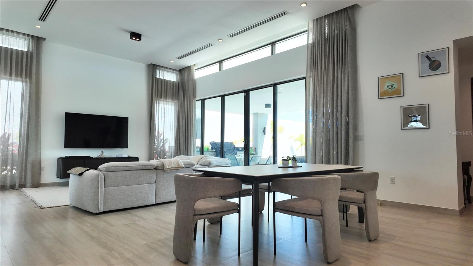 PR9113766 Property Photo