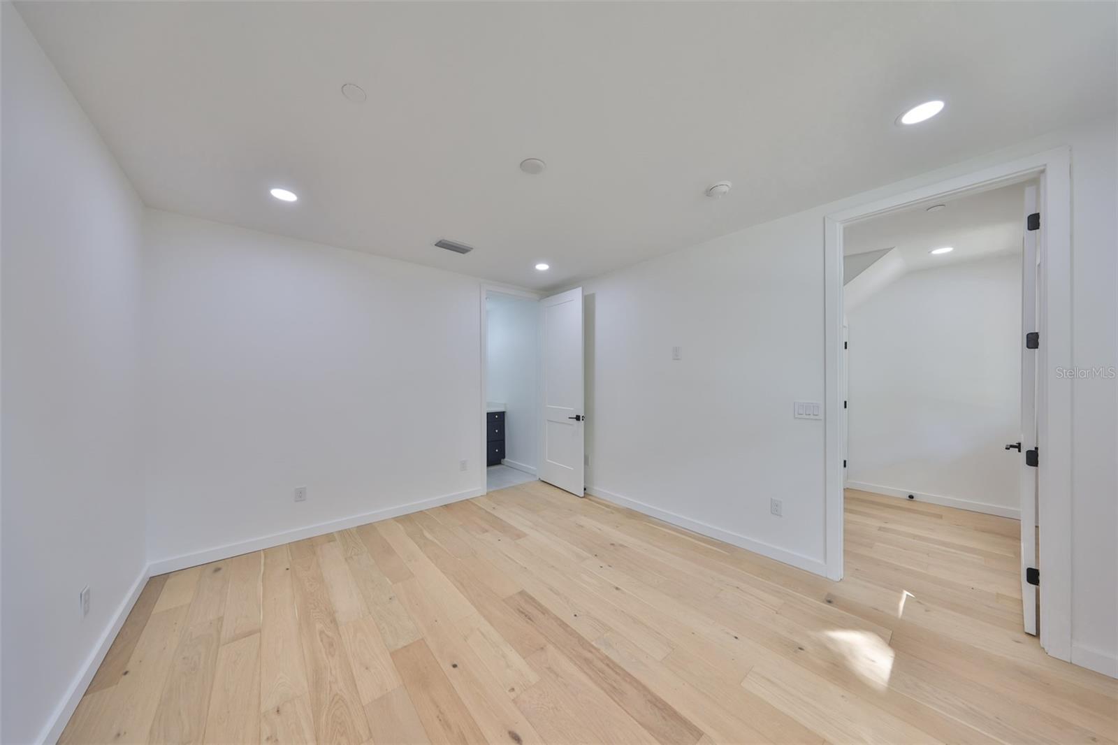 1801 N MORGAN ST #5, TAMPA, FL, 33602