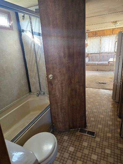 D6142458 Property Photo