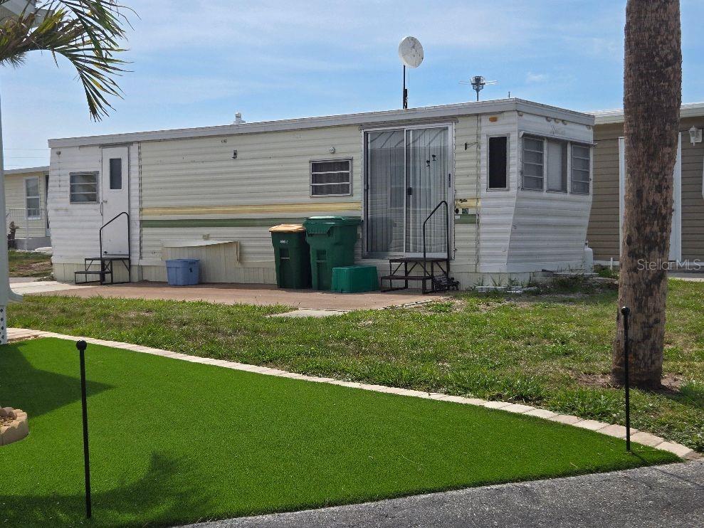 D6142458 Property Photo