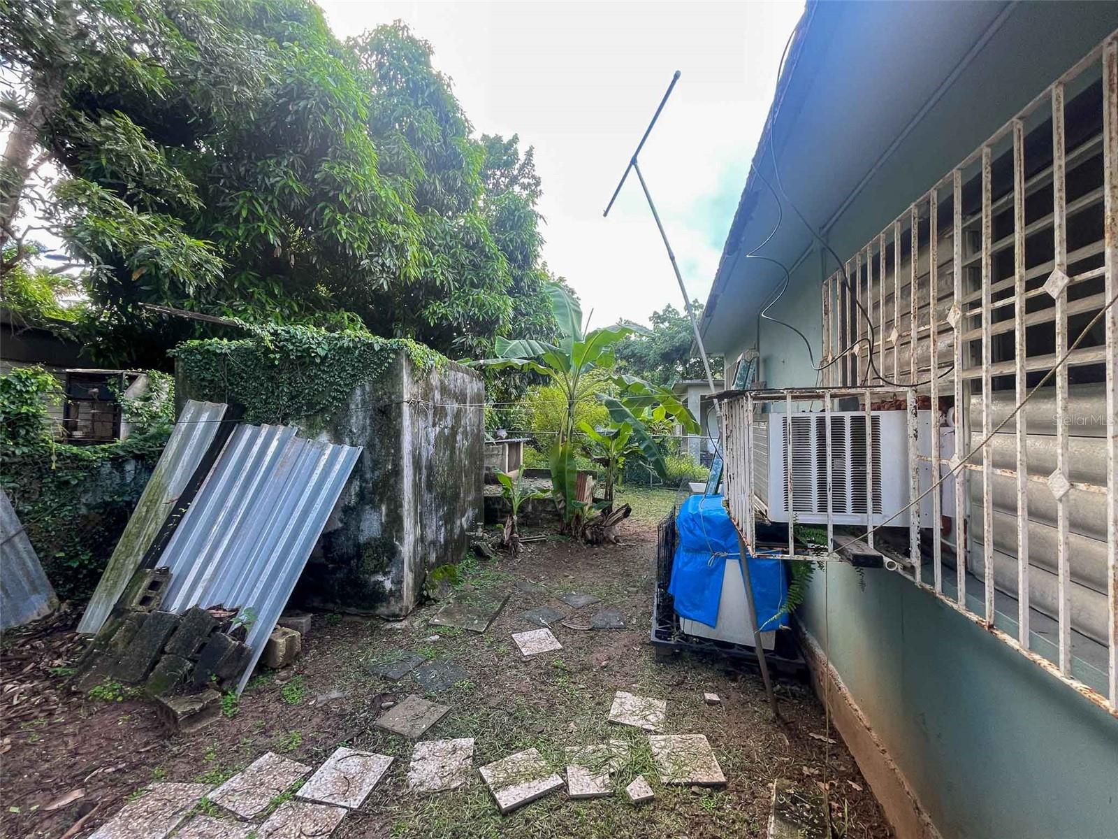 PR9113767 Property Photo