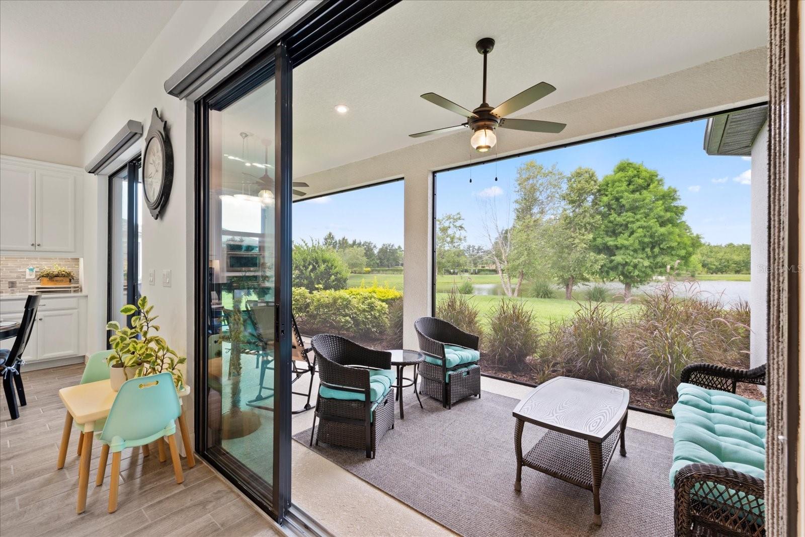 Open door option to lanai