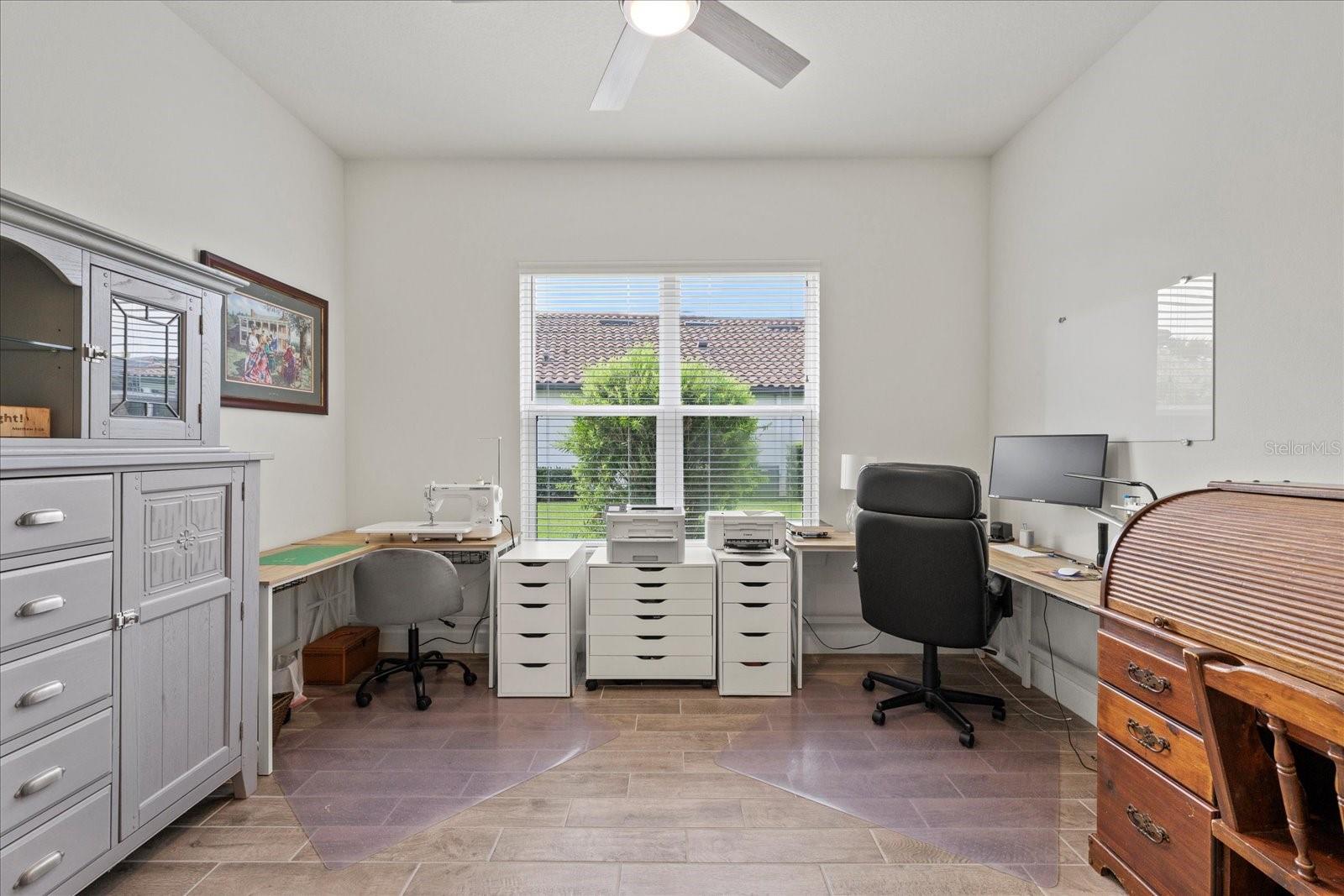 Office/Craft room or extra sleeping area.
