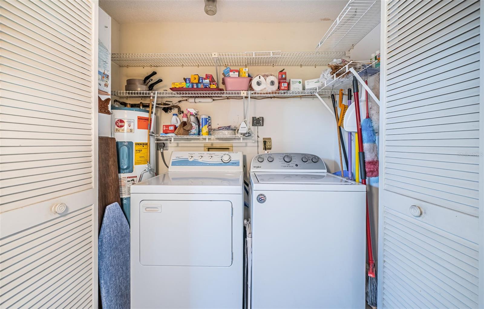 Full Size Washer & Dryer included