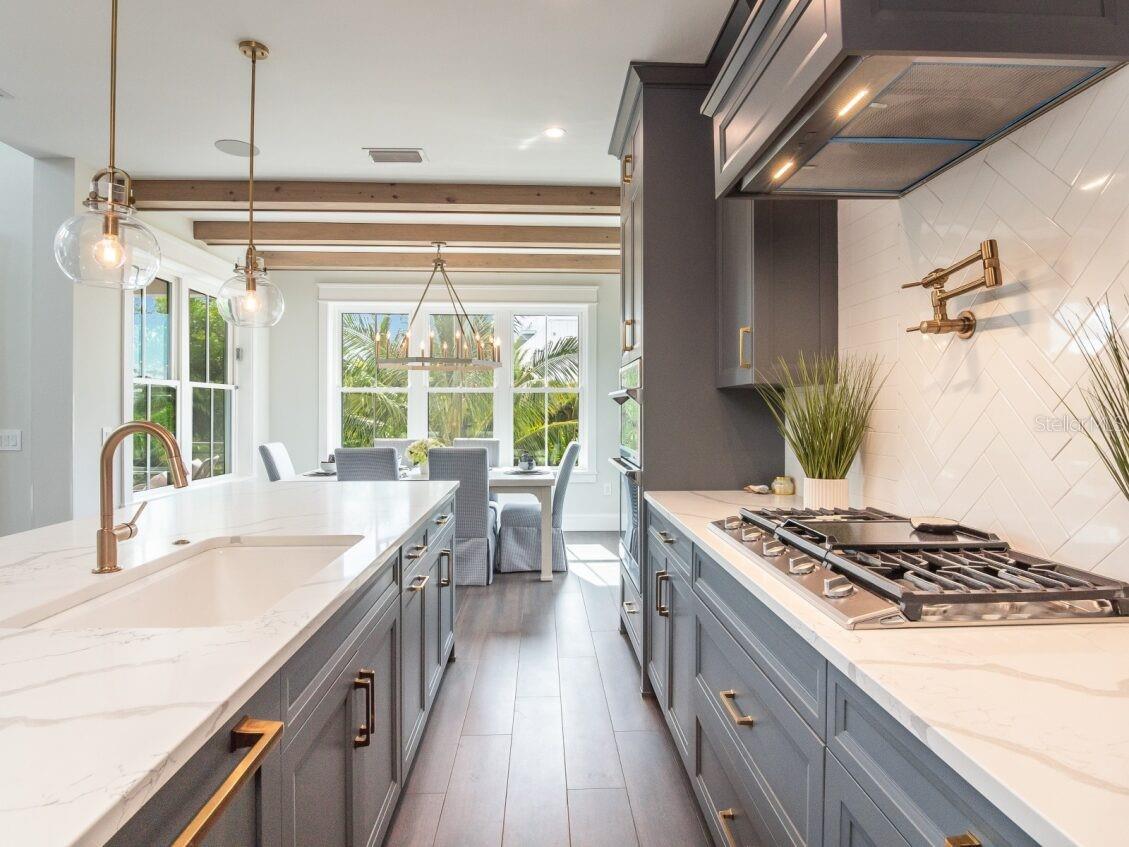 A4653482 Property Photo