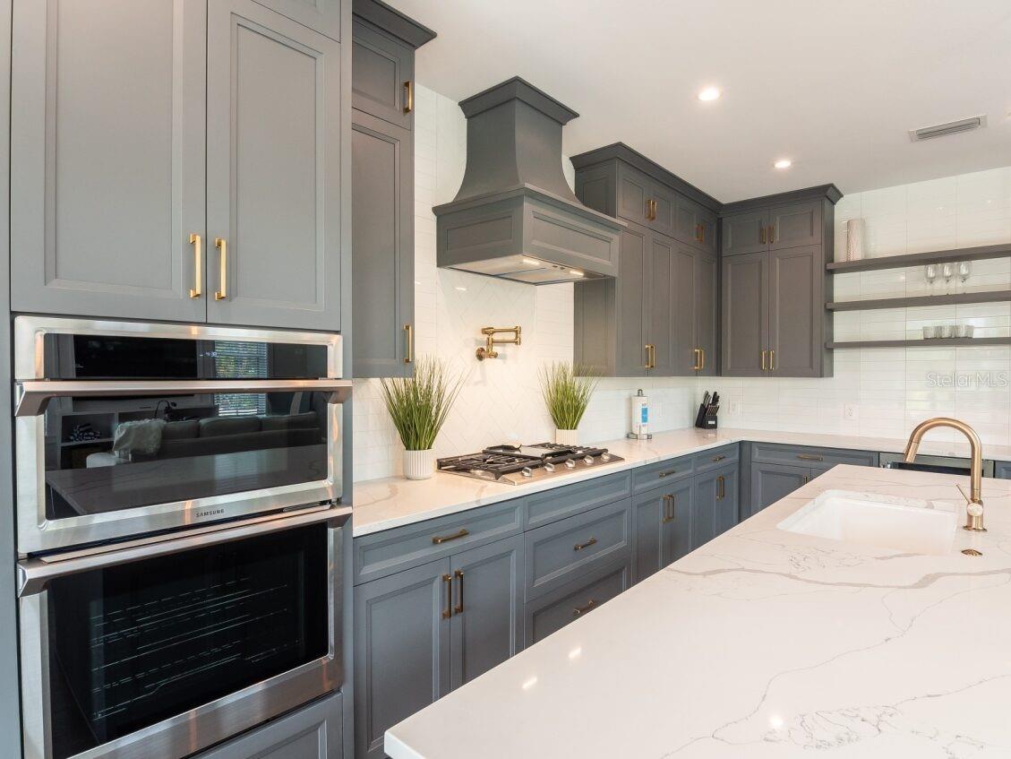 A4653482 Property Photo