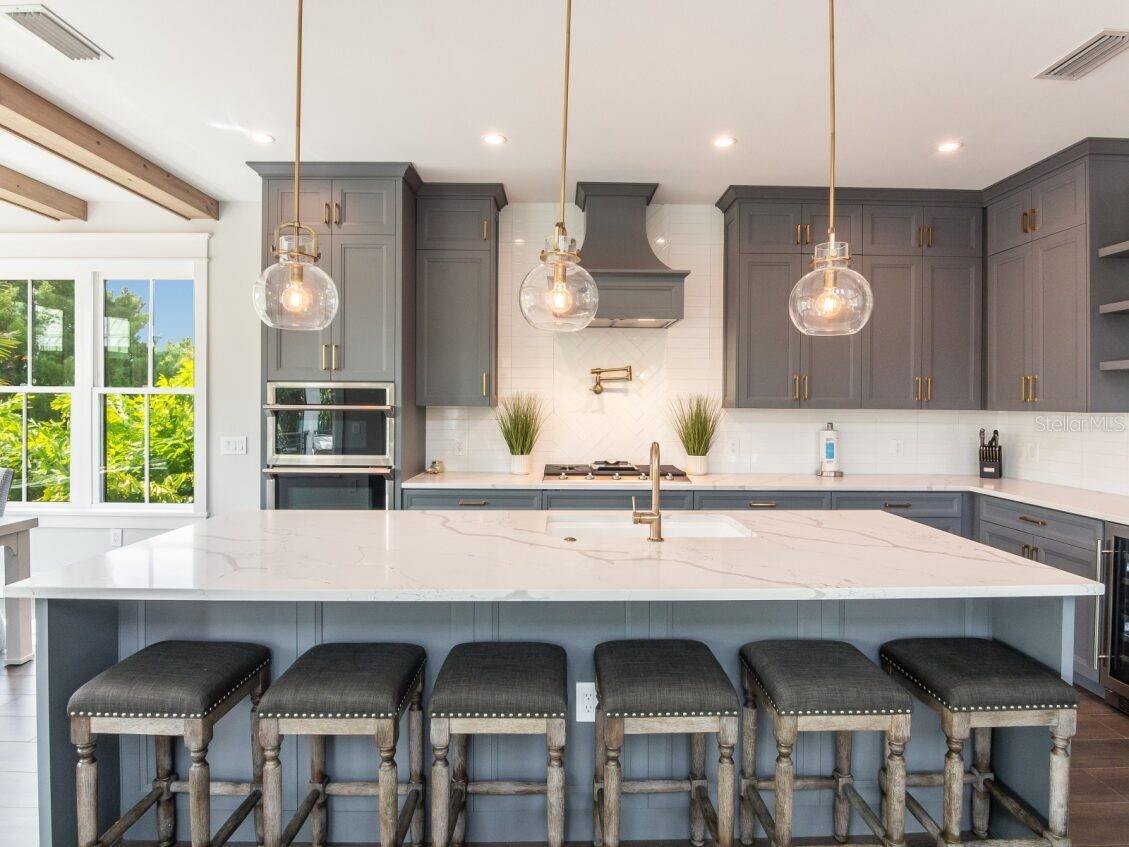 A4653482 Property Photo