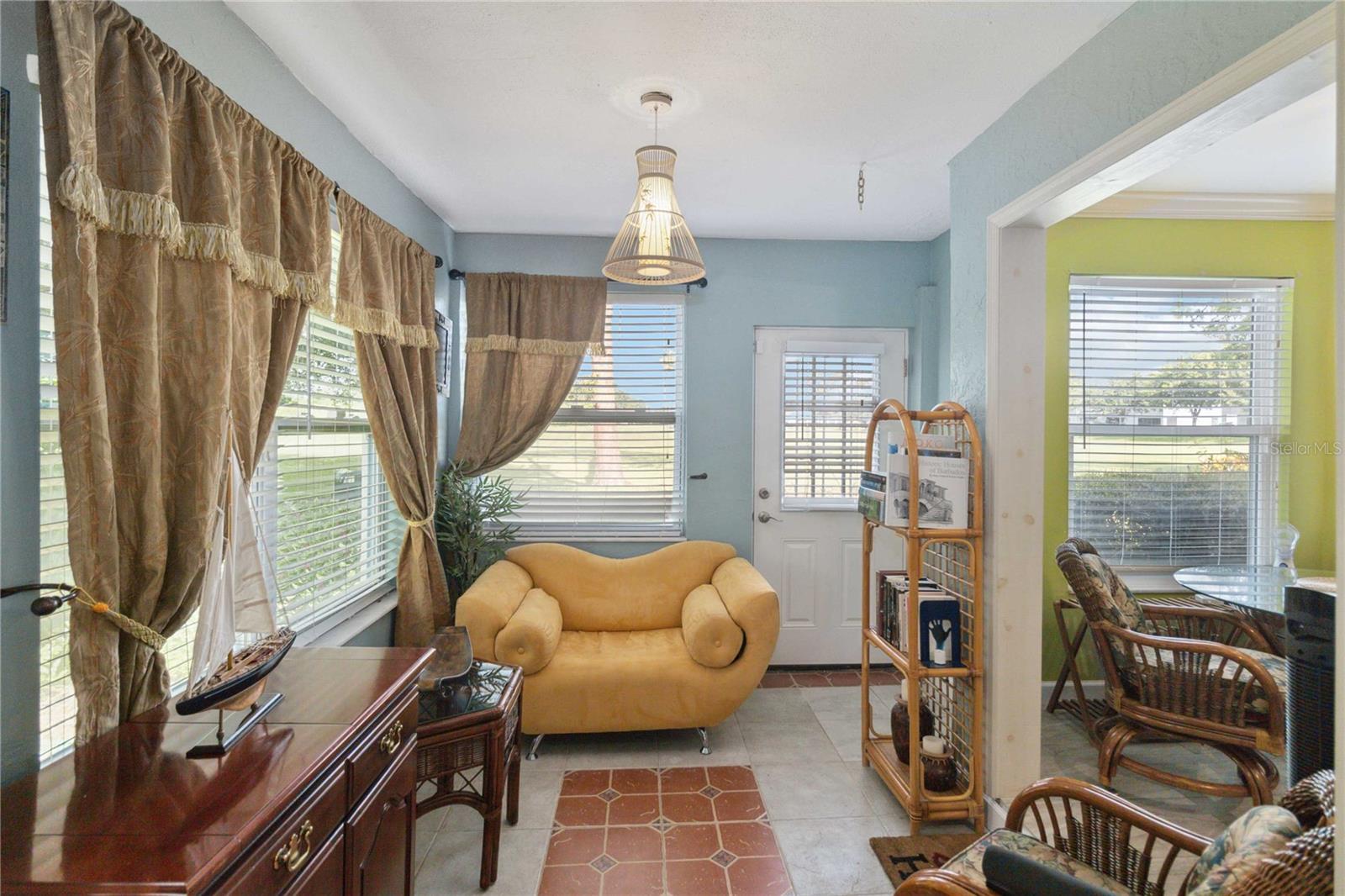 2524 ALBION AVE, ORLANDO, FL, 32833