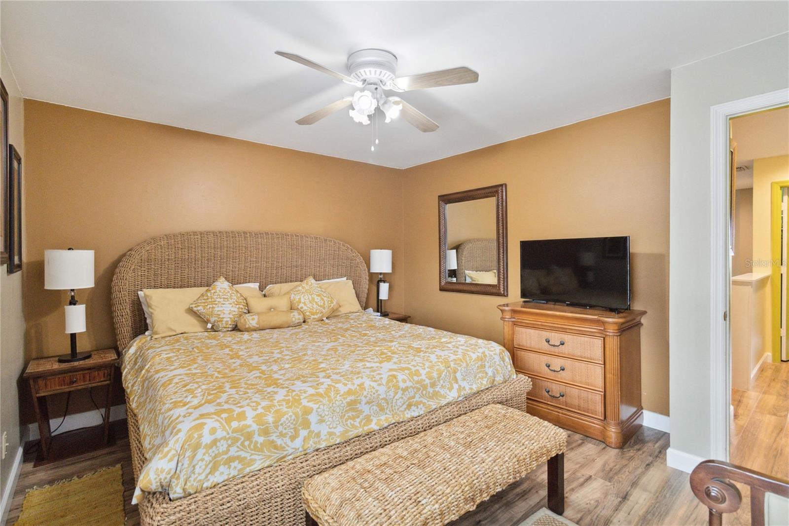 2524 ALBION AVE, ORLANDO, FL, 32833