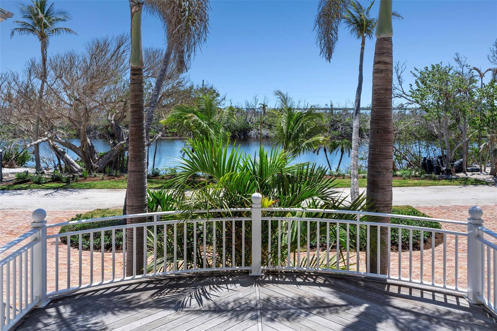 D6142460 Property Photo