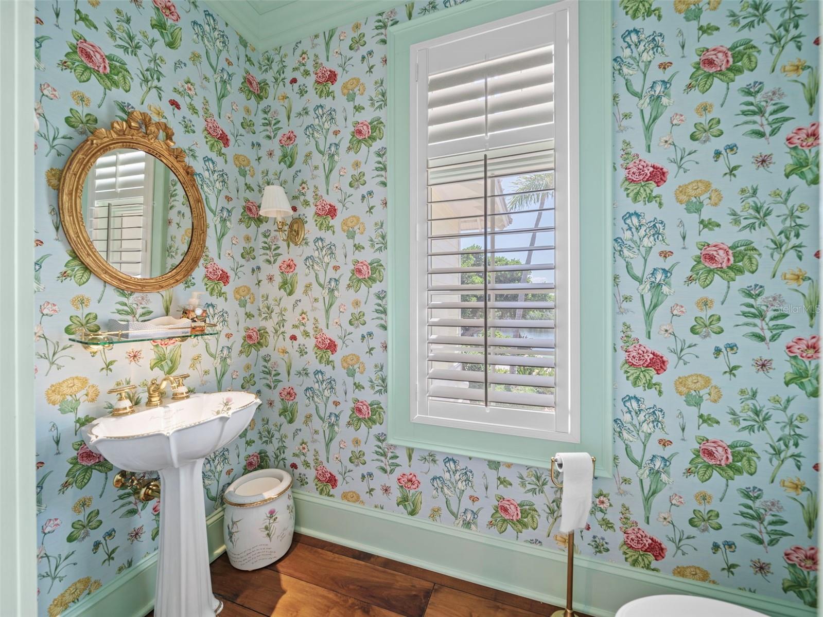 D6142460 Property Photo