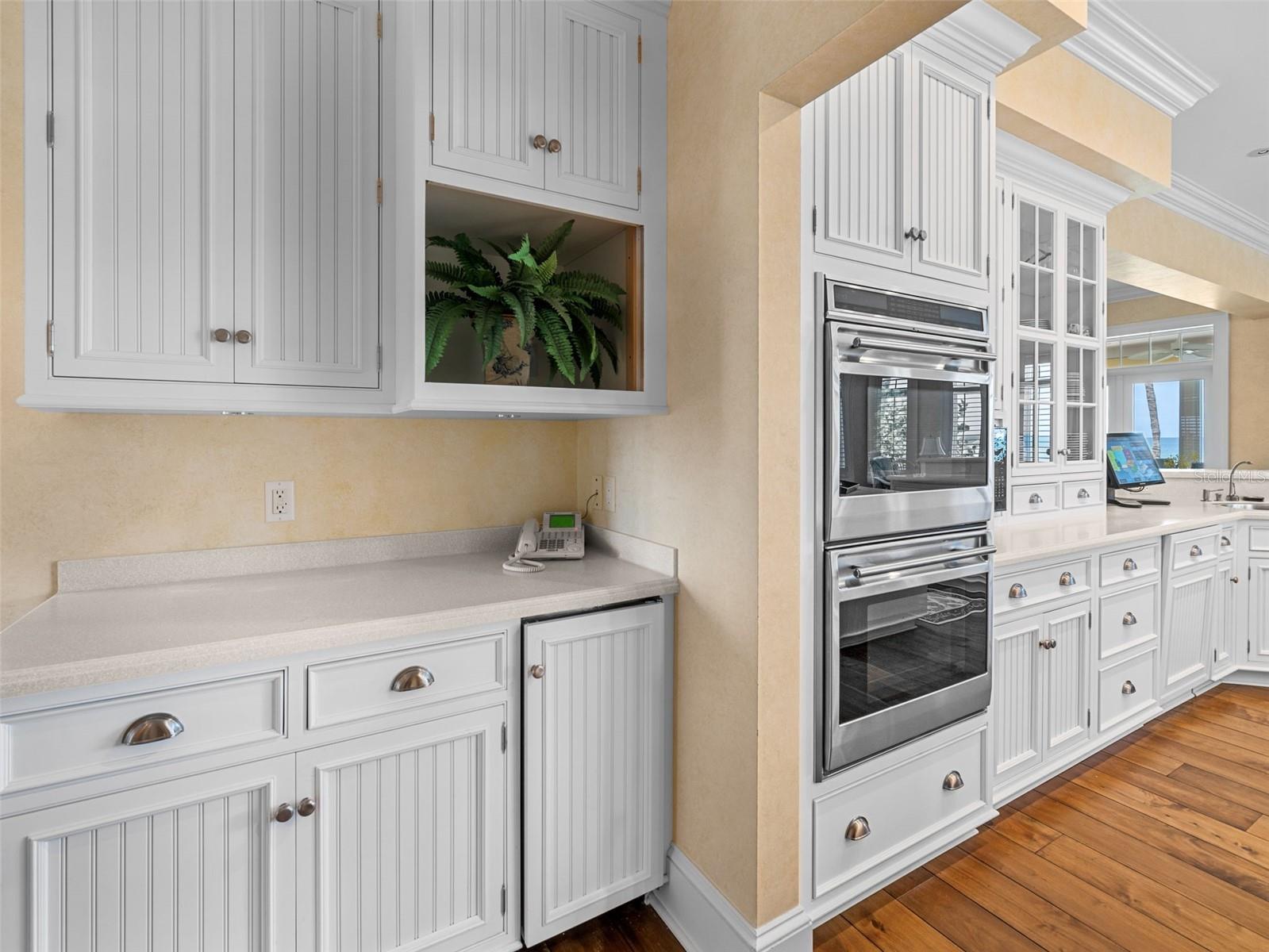 D6142460 Property Photo