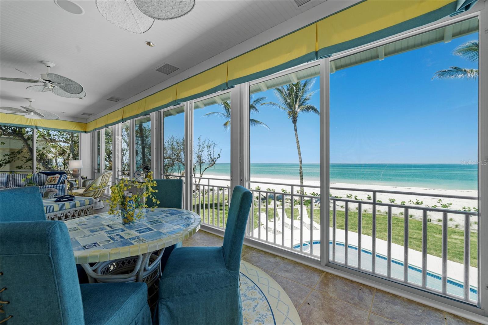 D6142460 Property Photo