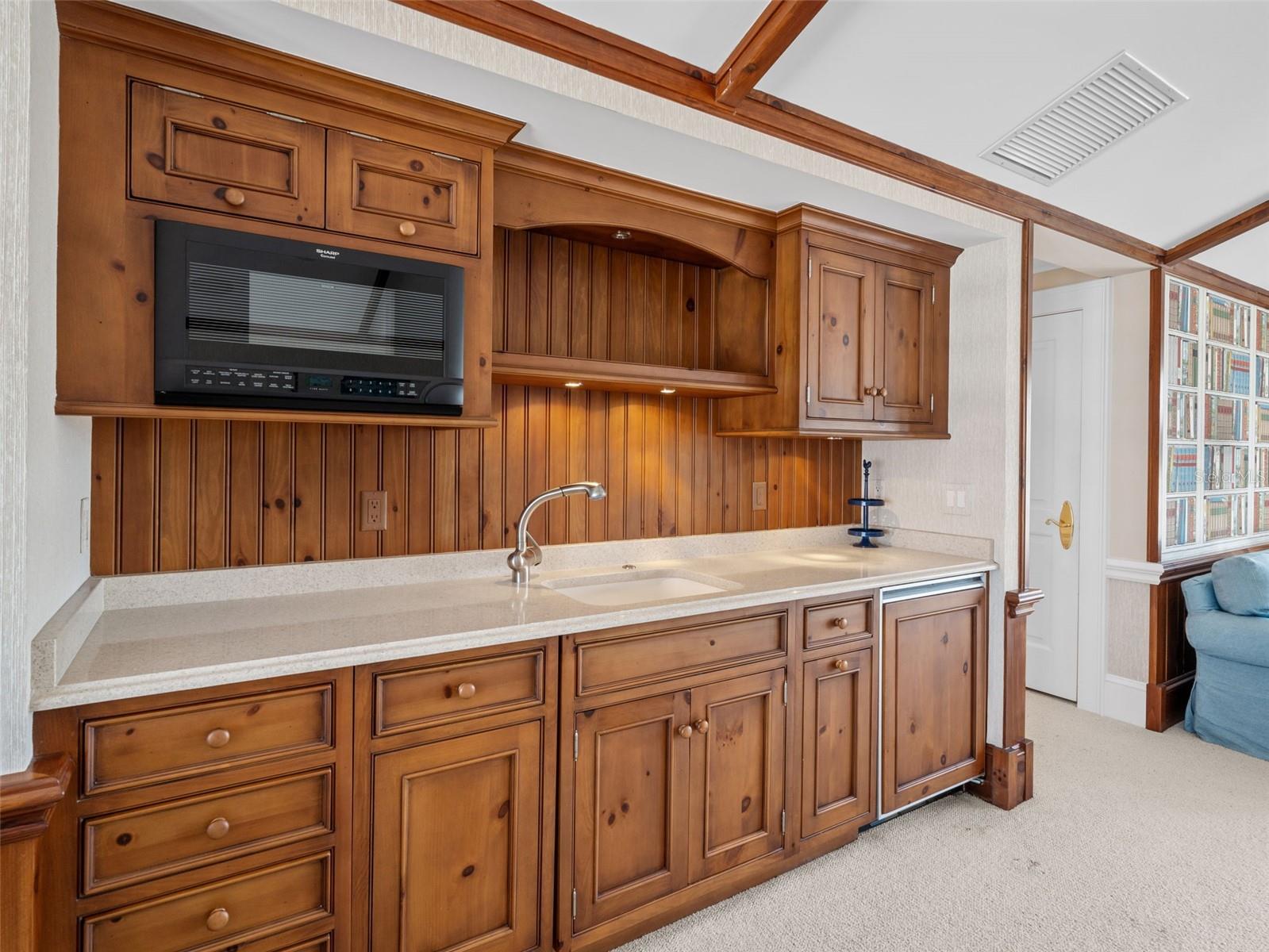 D6142460 Property Photo