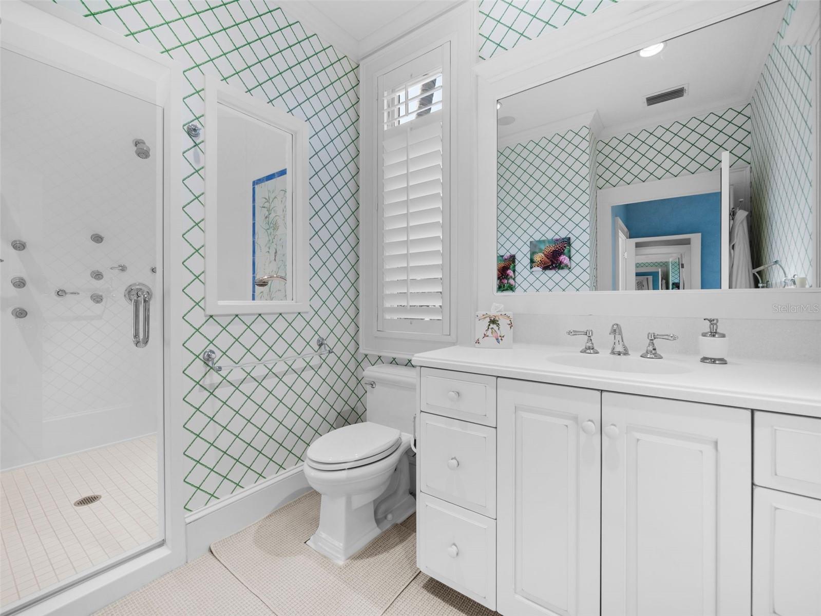 D6142460 Property Photo