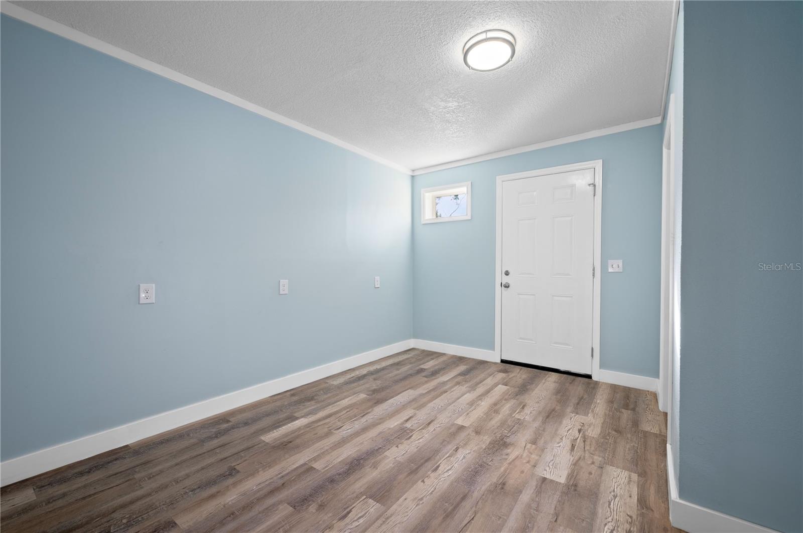 V4942878 Property Photo