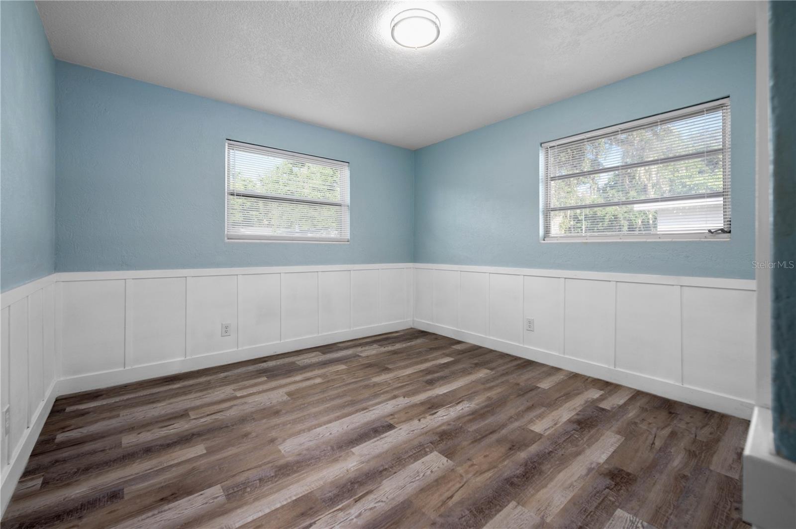 V4942878 Property Photo